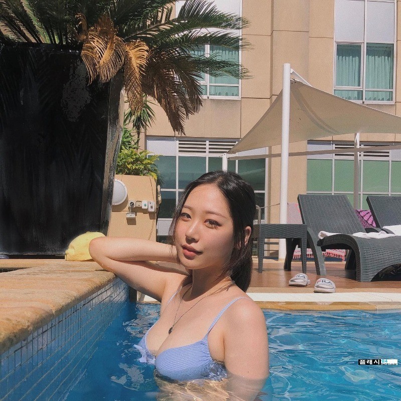 ㅇㅎ)올해 휴가지 여자친구는 바로 너다-3