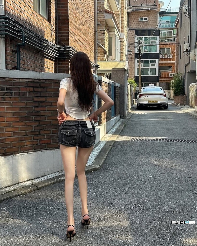 남자들 유혹하기 딱 좋은 패션-19