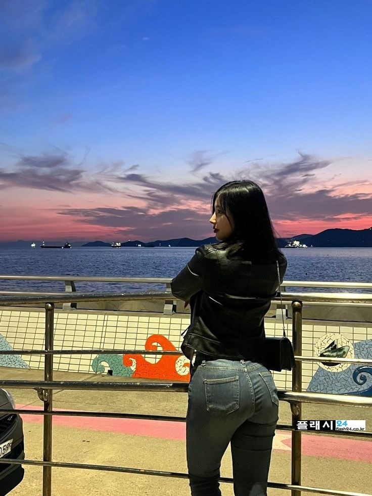 여친 뒤태가 이러면 행복하죠-3