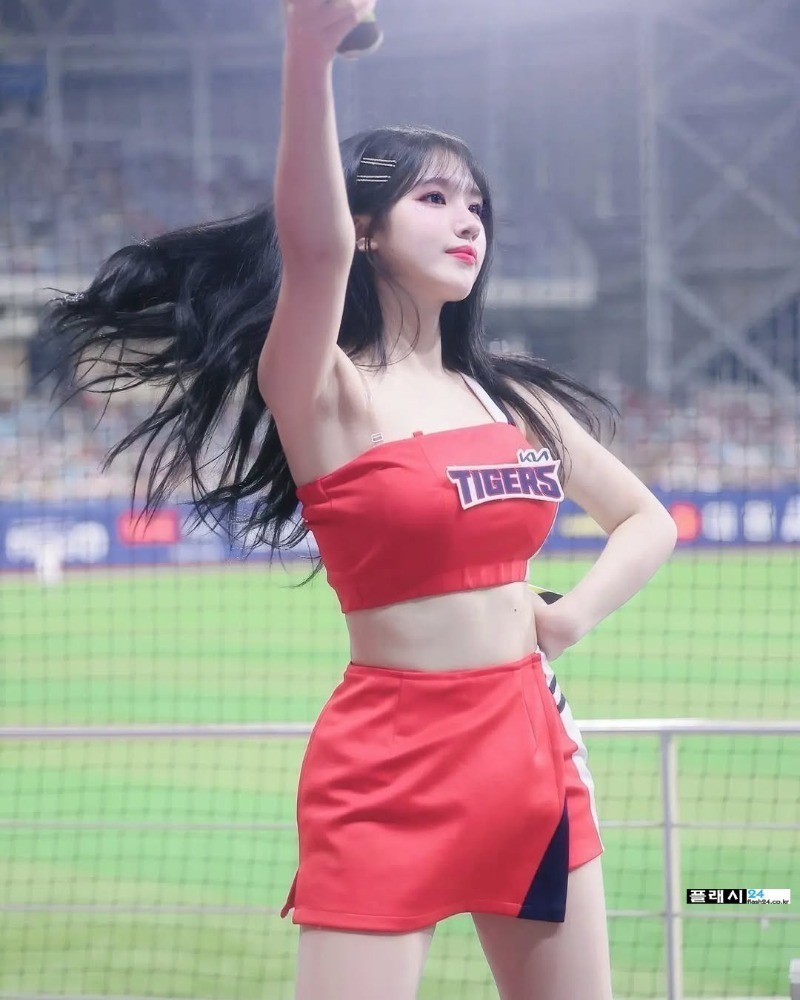 은퇴 선언한 염세빈 치어리더-18