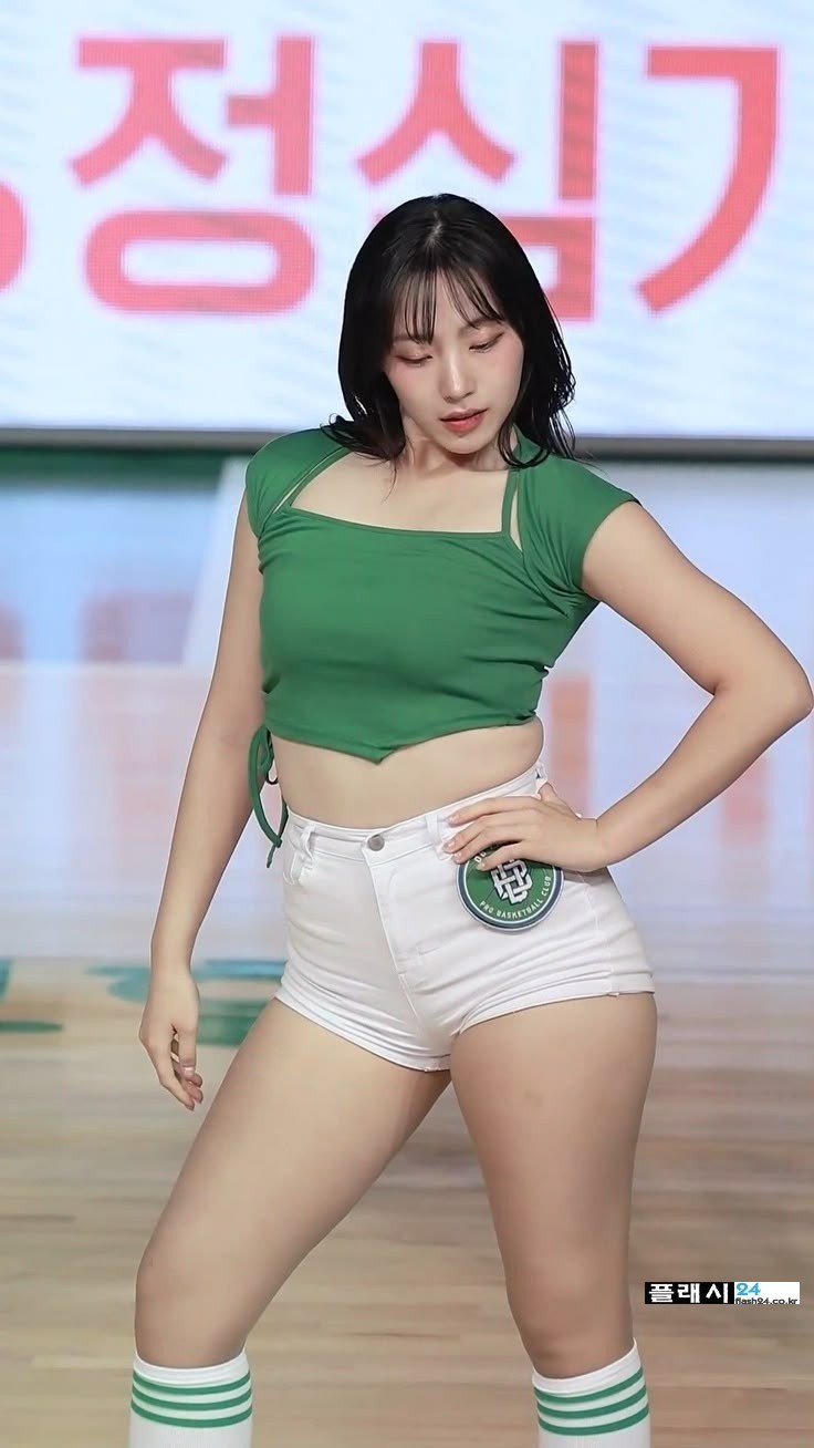 하체 장난없는 하지원 치어리더-15