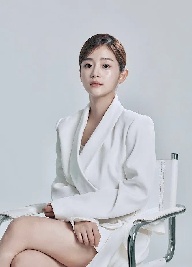 '폭싹 속았수다' 배우 채서안 비키니 몸매-6