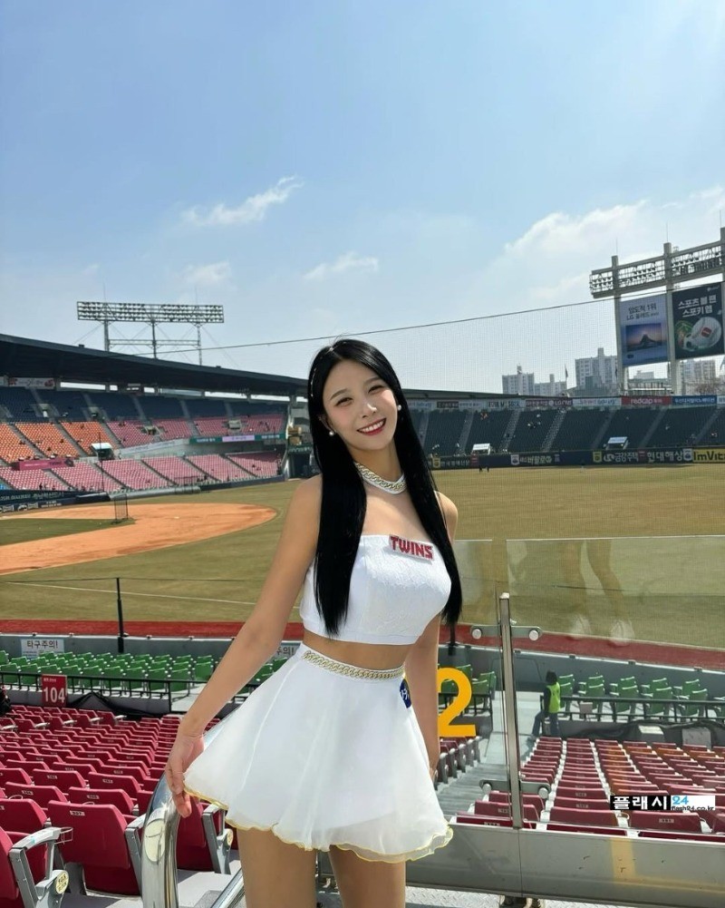 ㅇㅎ)같이 여행 다니고 싶은 치어리더 원민주-7