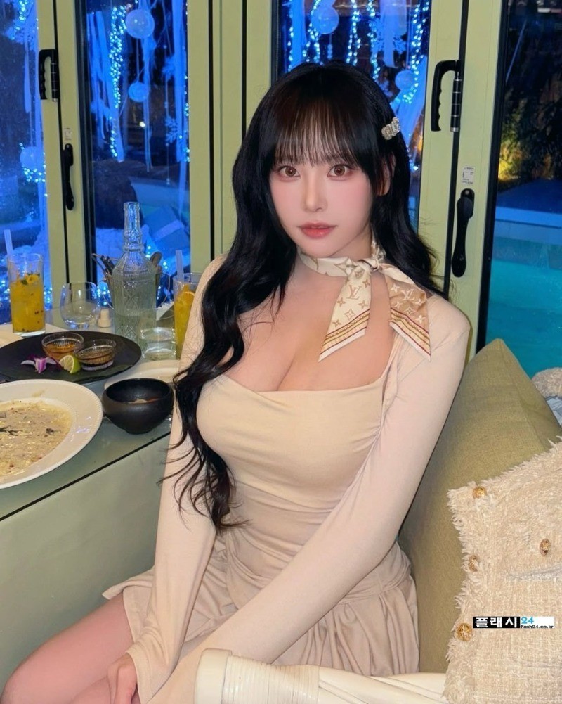 ㅇㅎ)옷이 많이 흘러내린 퀸다미-11