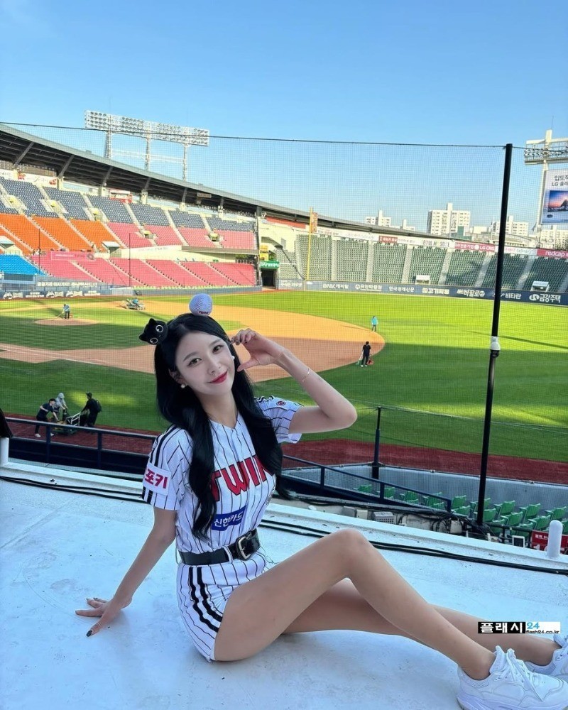 같이 여행 다니고 싶은 치어리더 원민주-5