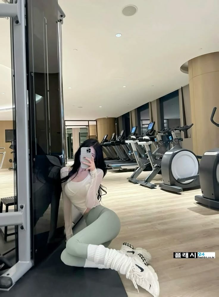 ㅇㅎ)헬스장에 꼭 필요한 알바녀-4