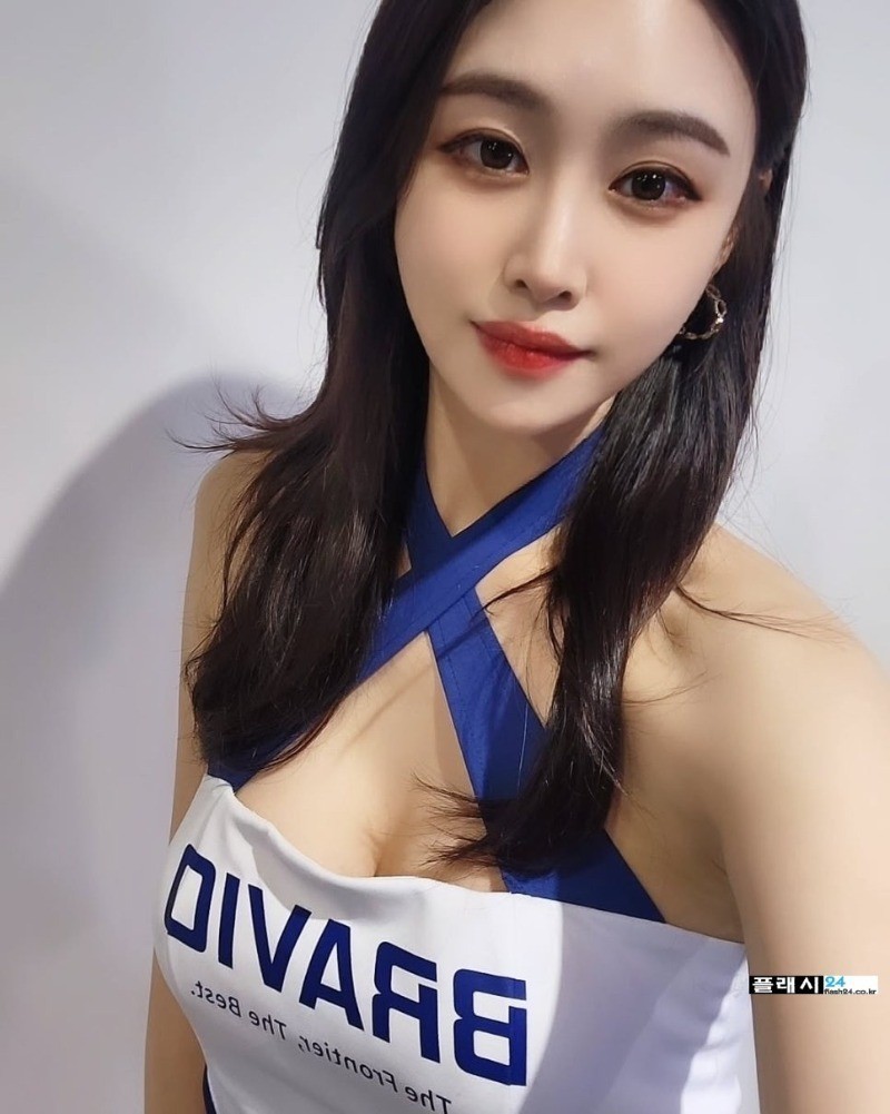 레이싱모델 유리 눈 웃음 미쳤네-6
