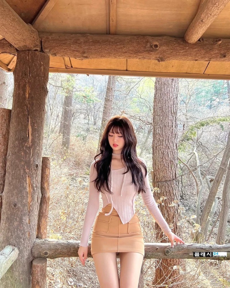 몸매 상당히 좋은 락킷걸 한이슬