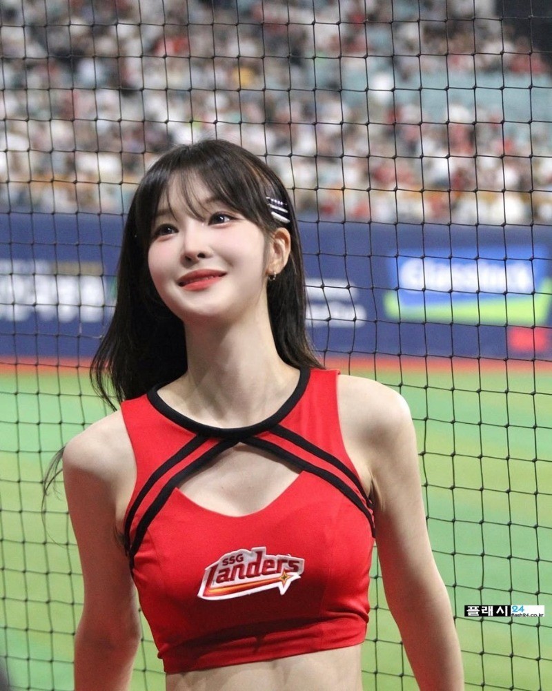 착한 얼굴을 가진 치어리더 유보영-4