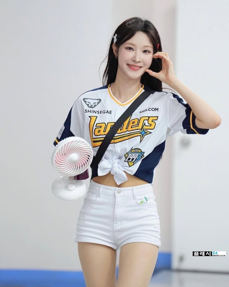 착한 얼굴을 가진 치어리더 유보영-5