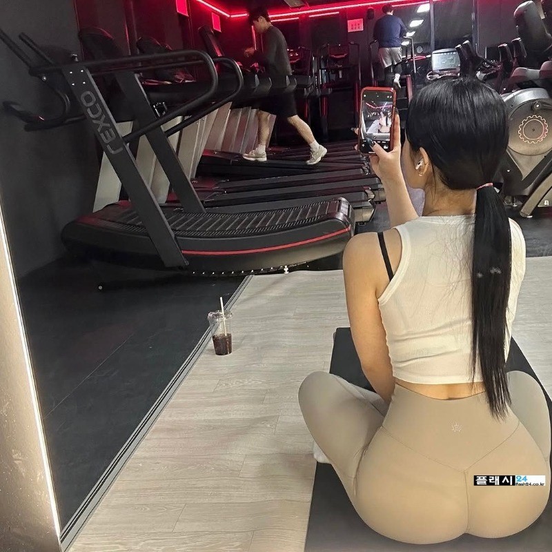 흔한 헬스장 민폐녀-8