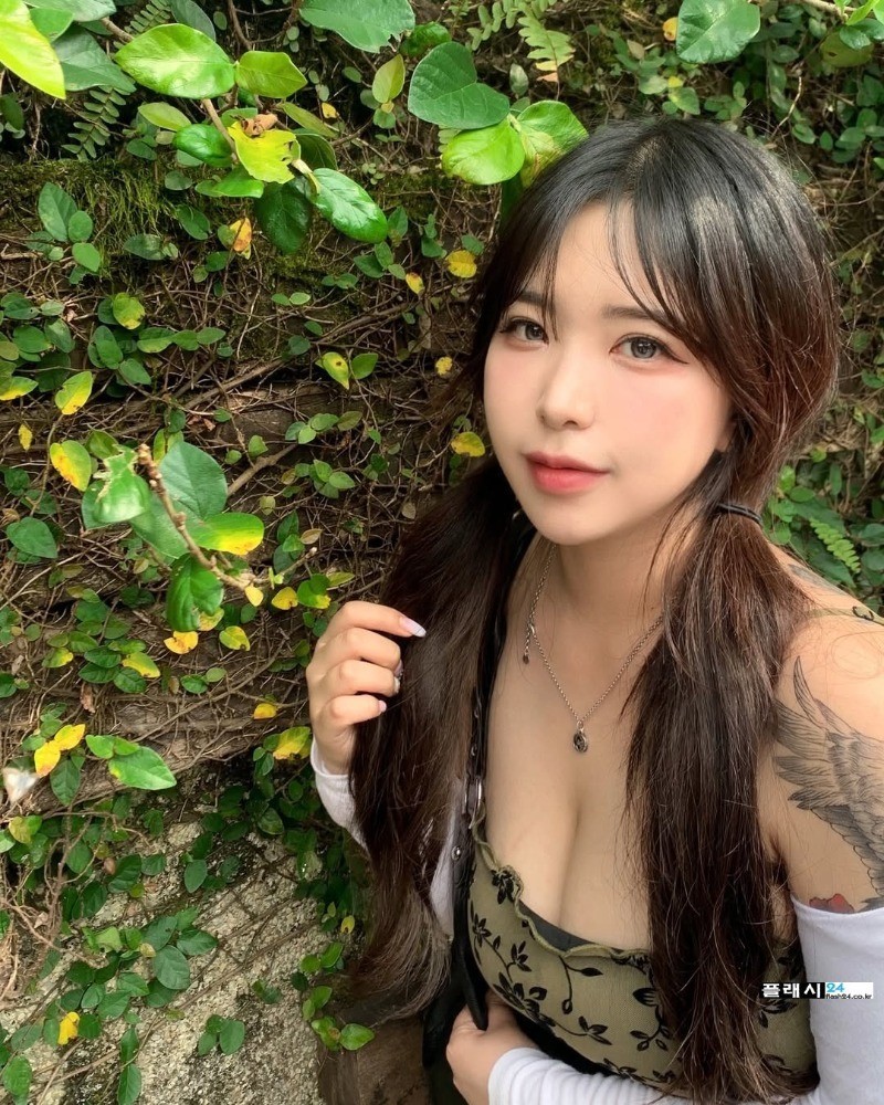 옐랑 워터밤 그녀의 일상-3