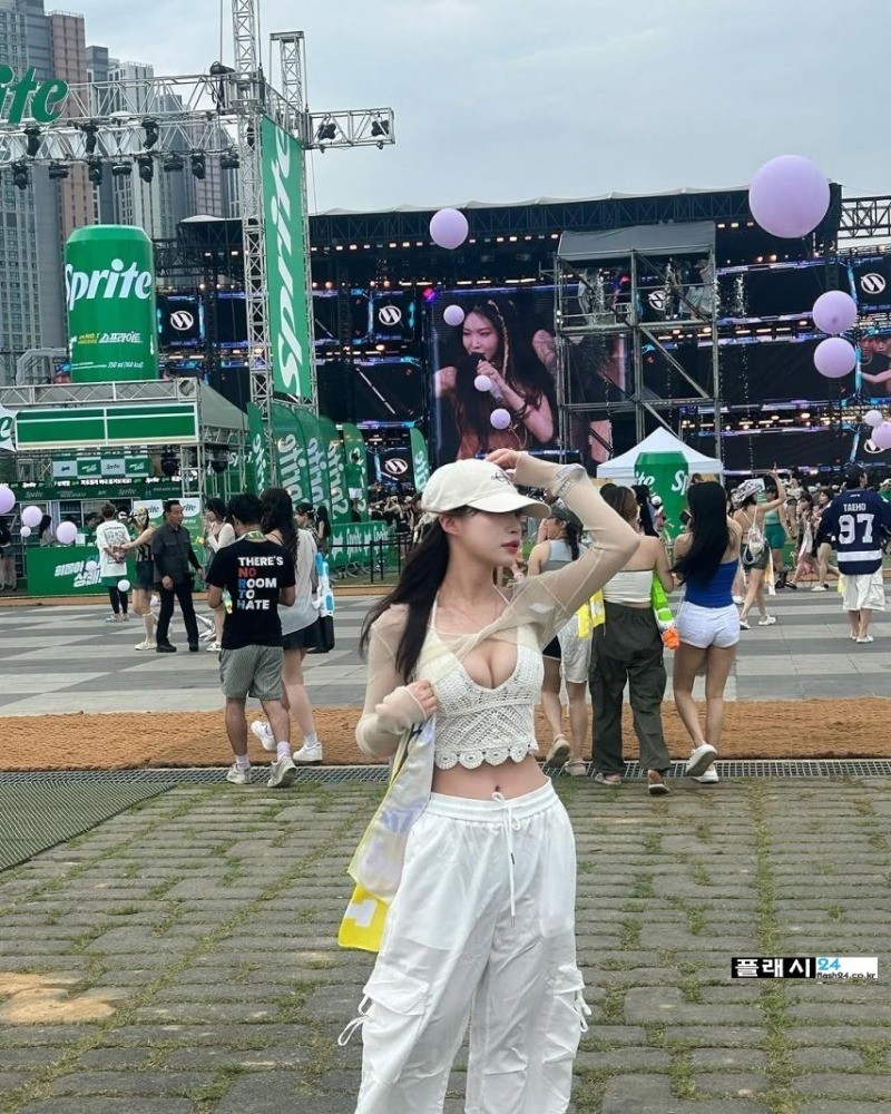 김다솜 워터밤 갔었구나