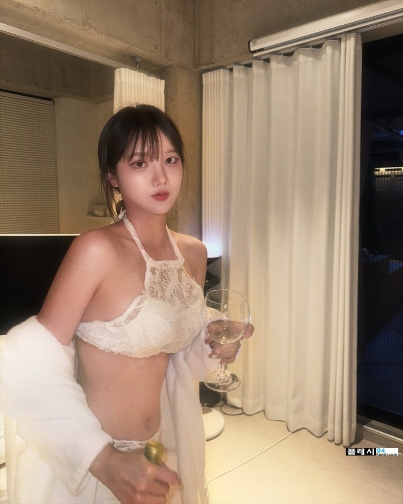 수영복입은 이진 치어리더-8